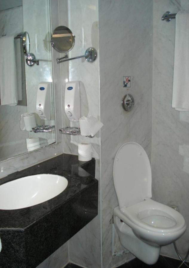 Nile Carnival Cruise 4Nt Lxr Thursday 3Nt Asw Monday Luksor Exterior foto